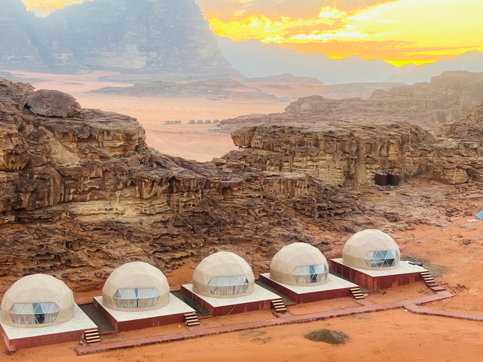 Hotel Maraheb Luxury Camp Wadi Rum Exterior foto